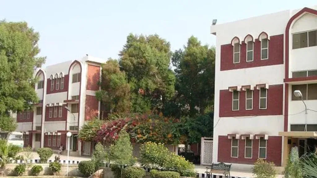 Peoples University of Medical